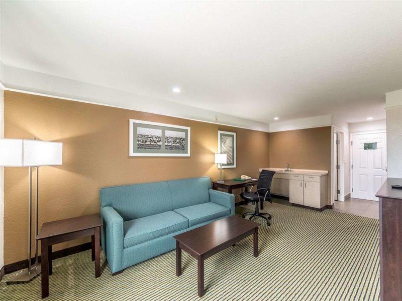 Quality Inn & Suites Seaworld North San Antonio Zewnętrze zdjęcie
