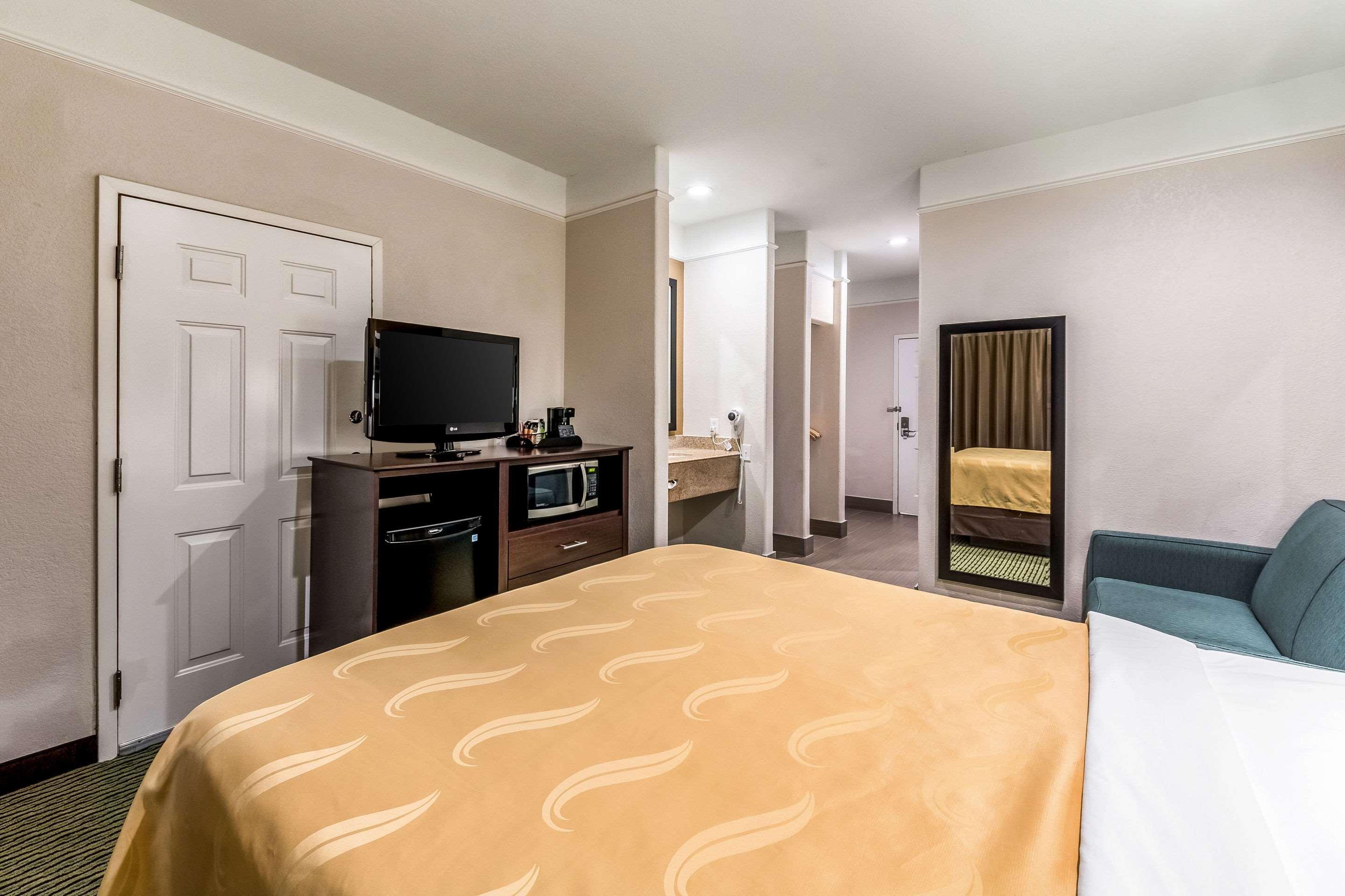 Quality Inn & Suites Seaworld North San Antonio Zewnętrze zdjęcie