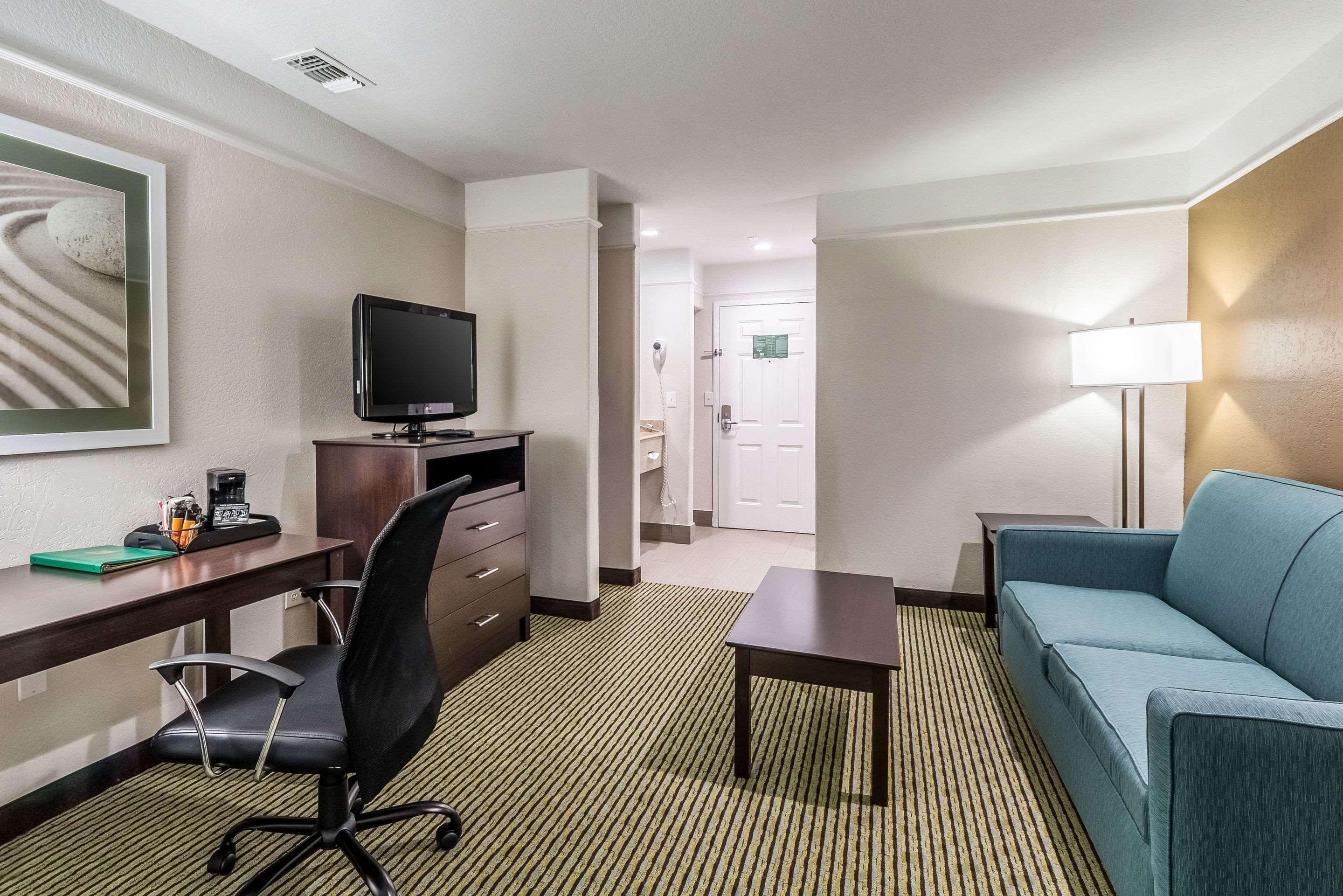 Quality Inn & Suites Seaworld North San Antonio Zewnętrze zdjęcie
