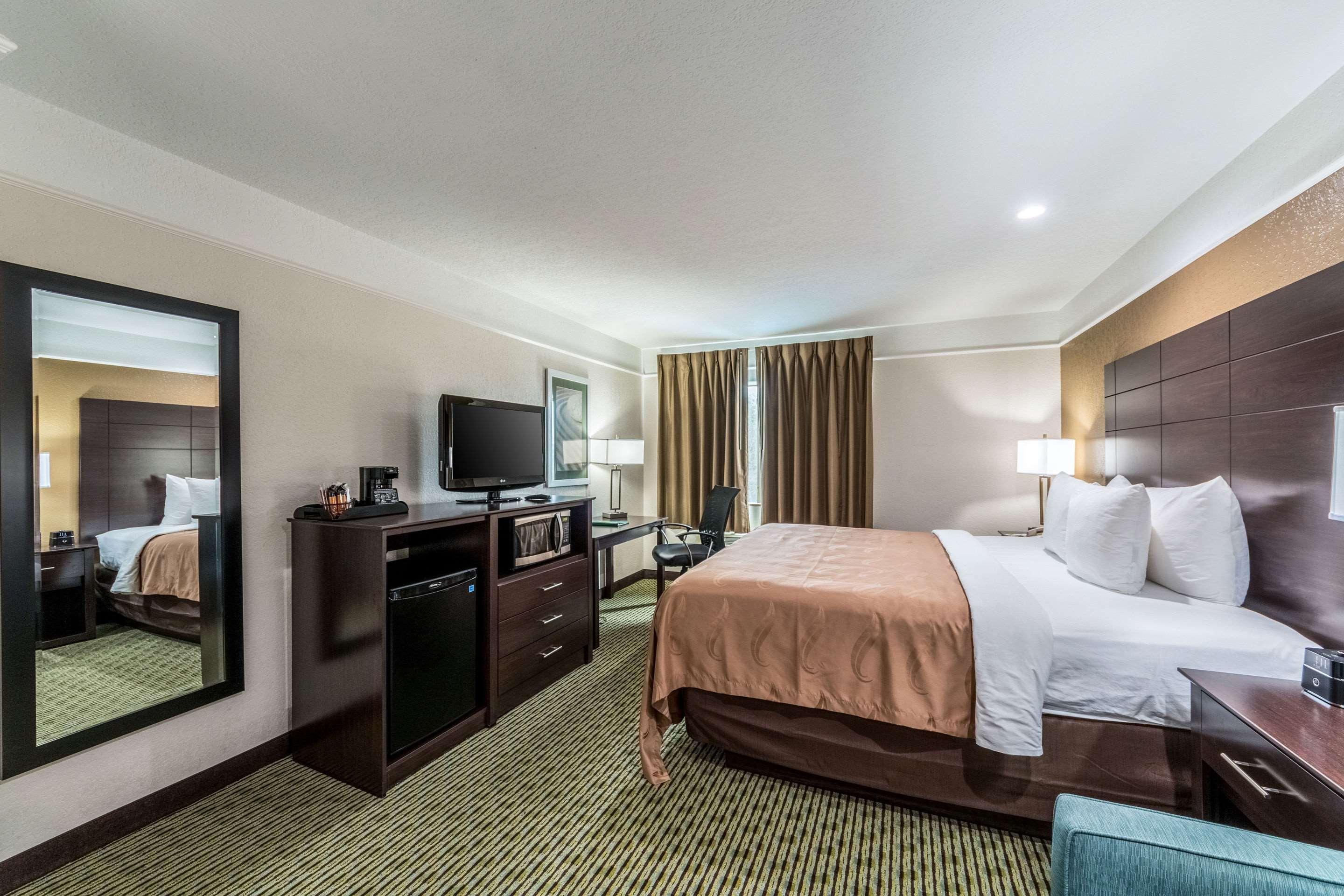 Quality Inn & Suites Seaworld North San Antonio Zewnętrze zdjęcie