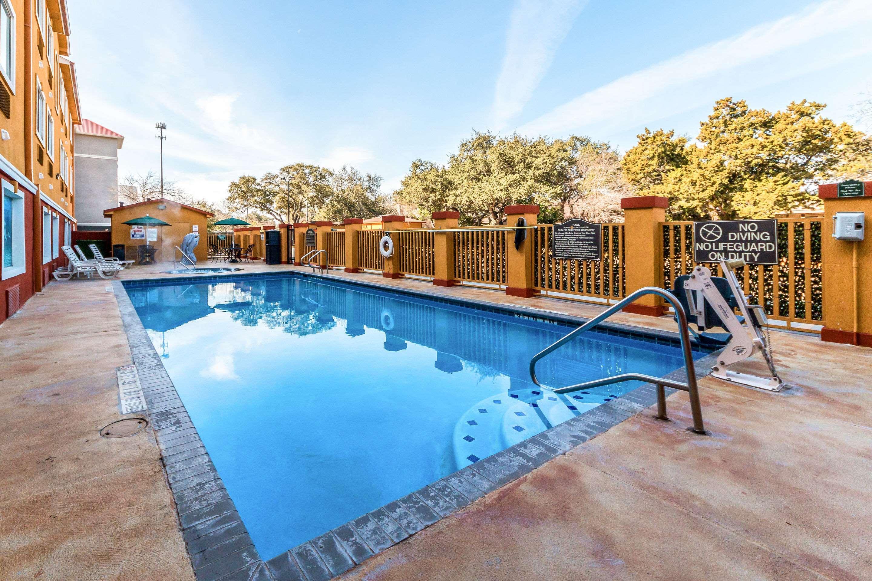 Quality Inn & Suites Seaworld North San Antonio Zewnętrze zdjęcie